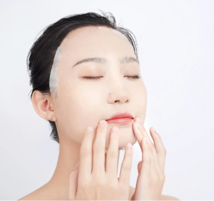 Macchina facciale automatica del pacchetto di piegatura & di sigillamento della maschera dei semi per la fabbrica dei cosmetici
