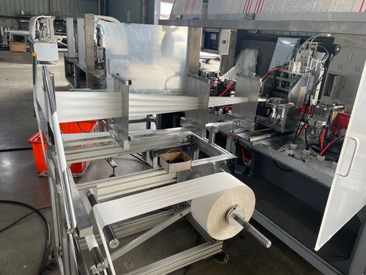 Tessuto bagnato automatico che fa macchina, macchina imballatrice della carta bagnata del tovagliolo