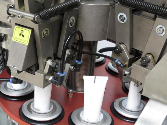 Macchine di riempimento e di sigillamento di tubi di alluminio morbido