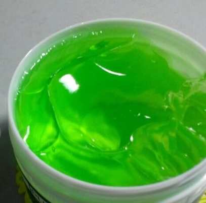 Il macchinario mescolantesi chimico 200-500l screma la fabbricazione cosmetica d'emulsione della crema del miscelatore dell'emulsionante di vuoto dell'unguento dell'omogeneizzatore