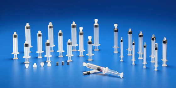 Macchina di riempimento di siringhe in plastica assettica automatico a chiusura liquida Luer Lock Pre-riempito