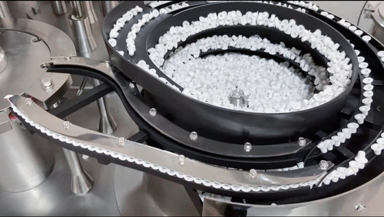 Imballaggio in gel di pasta di plastica, distribuzione di siringhe veterinarie, macchina di riempimento e di tappo