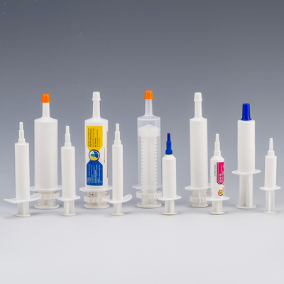 Linea di produzione di macchine di riempimento di siringhe per reagenti medici ad alta velocità completamente automatica