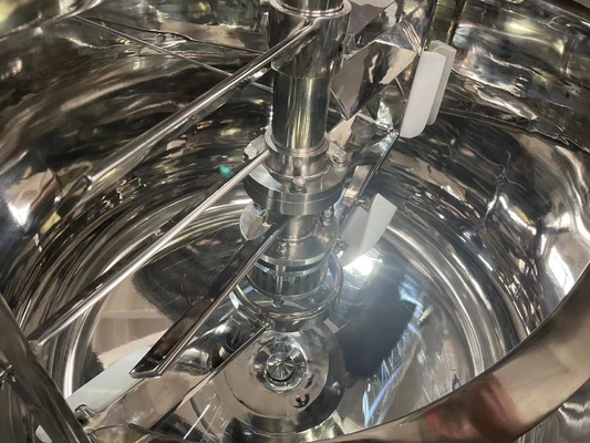 Macchine chimiche per la fabbricazione di sapone liquido omogeneizzatore miscelatore cosmetico riscaldamento acciaio inossidabile serbatoio di miscelazione a doppia copertura
