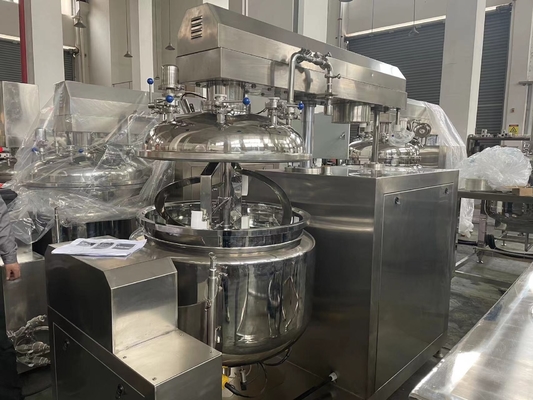 304/316L serbatoio di miscelazione vuoto liquido emulsionante serbatoio omogeneizzatore con riscaldamento elettrico lozione per il corpo macchina di produzione di crema per il viso