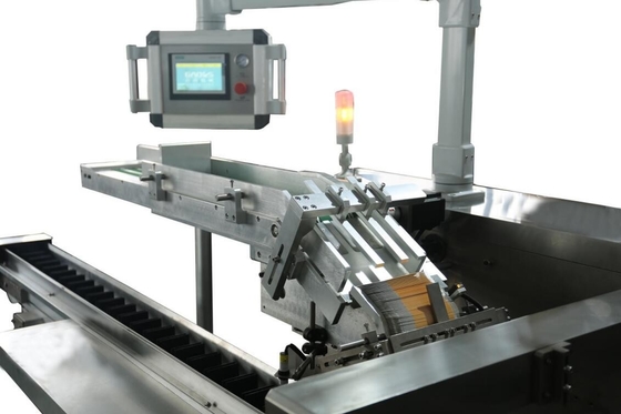 Macchine per il rivestimento automatico di cartoni e cartoni Macchine per il rivestimento automatico di cartoni e cartoni Macchine per il rivestimento automatico di cartoni e cartoni