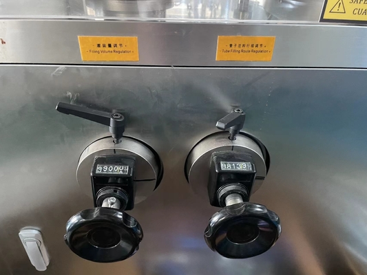 Macchina di sigillamento per riscaldamento automatico del tubo morbido/macchina di sigillamento per il riempimento del tubo di prima