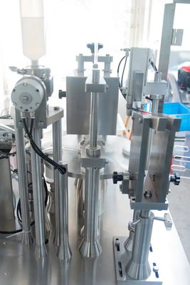 Fabbricanti automatici Vetro gel pre-riempito chiusura della siringa del vaccino macchina di riempimento