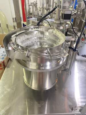 Automatic Plastic Syringe Filling and Plugging Machine for Liquid and Gel