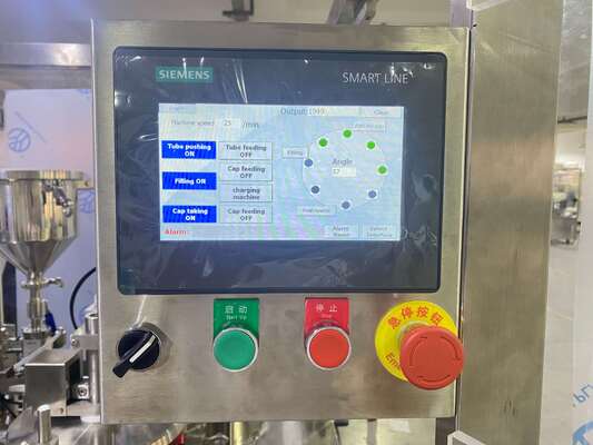 Macchina di riempimento di siringhe per farmaci per animali