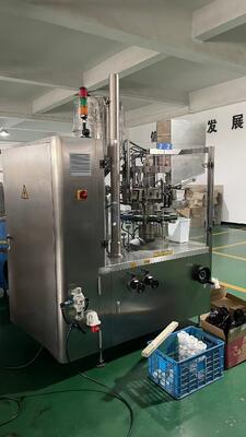 Macchina automatica ad alta velocità per riempire e sigillare tubi di dentifricio stratificati
