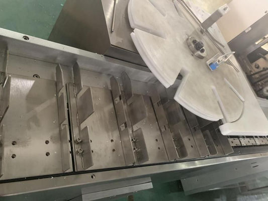 Inscatolatrice per bustine per bottiglie blister da 120 pezzi/min per vassoio portapillole